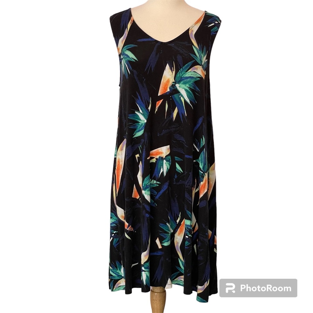 Apt 9 black sleeveless bird of paradise dress Large